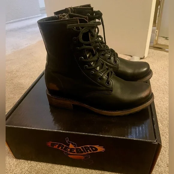 Freebird Women’s Manchester Leather Boots - Picture 2 of 6